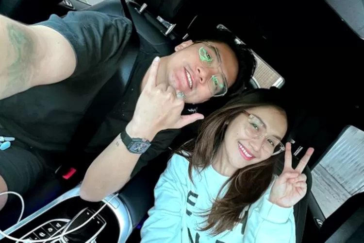 Ibunda boy william merestui hubungannya dengan Ayu Tingting. Foto/Instagram (Foto/Instagram)