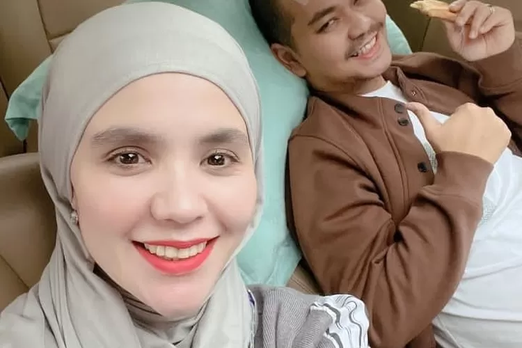 Kondisi Indra Bekti kian membaik dan siap menjadi MC di Konser BLUE (instagram @dhila_bekti)