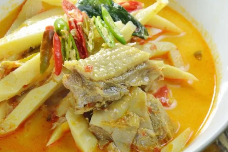 Reese rebung ayam. Foto/Instagram (Foto/Instagram)