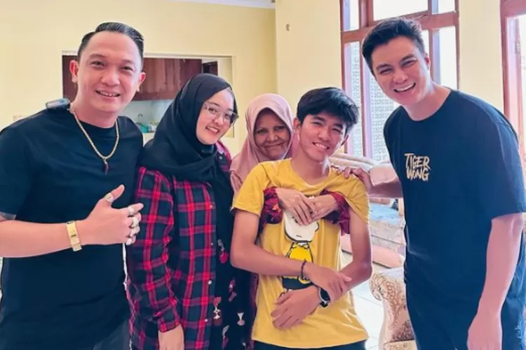 Baim Wong akhirnya bertemu dengan Tiko. Foto/Instagram (Foto/Instagram)