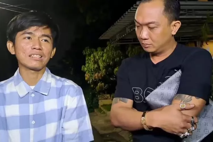 Pengusaha Jhon lbf kembali tawarkan pekerjaan untuk Tiko. (Tangkapan layar YouTube/ KH Infotaiment)