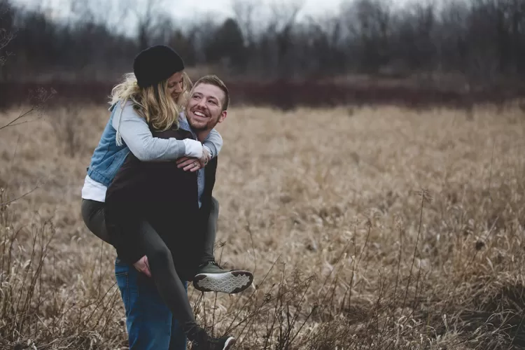 Ilustrasi rahasia ini bisa membuat pria mikir dua kali buat ninggalin kamu karena pria tergila-gila padamu (Pexels/Josh Willink)