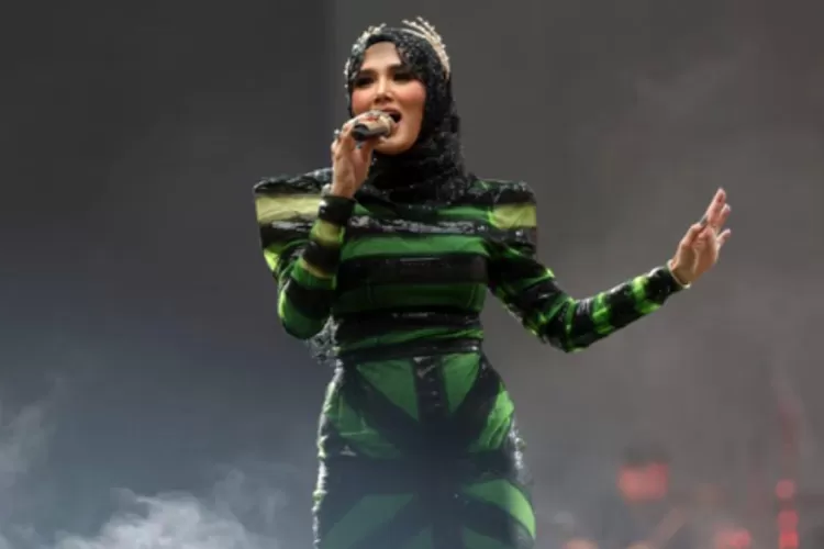 Konser Dewa 19 terdapat penampilan Mulan Jameela. Foto/Instagram (Foto/Instagram)
