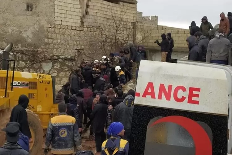 Tim penyelamat korban gempa di Turki dan Suriah  (Instagram @islamicreliefuk)