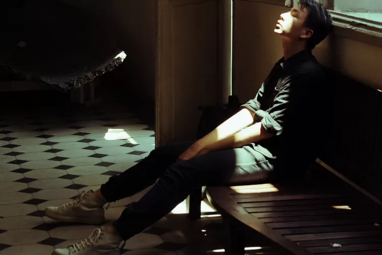 Ilustrasi langkah ampuh sebagai solusi menaklukan rasa rindu pada seseorang yang tak bisa dimiliki (Pexels/Min An)