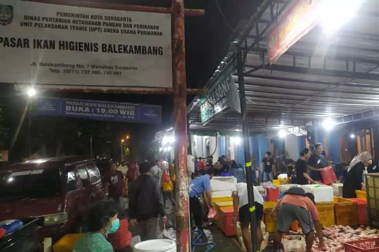 Pasar Ikan Balekambang Solo (Endang Kusumastuti)