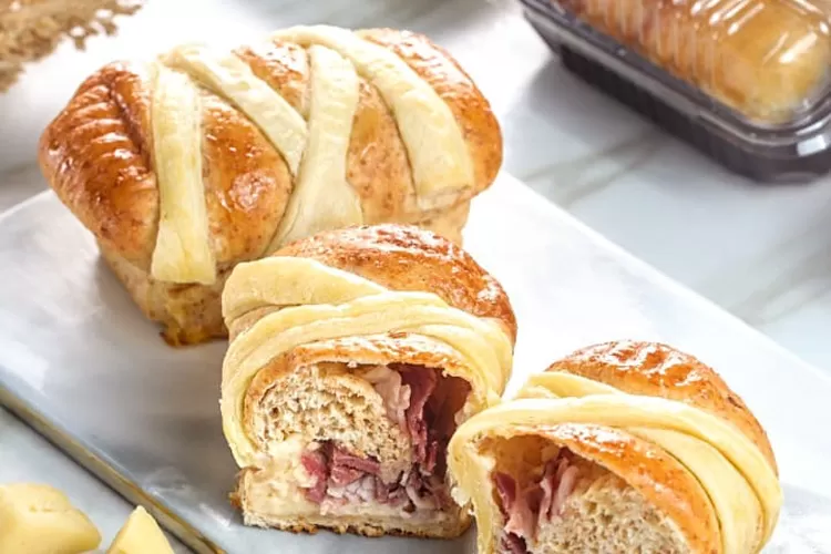 Strudel sei sapi hadir di Kota Bogor. (Jumbo Bakery)