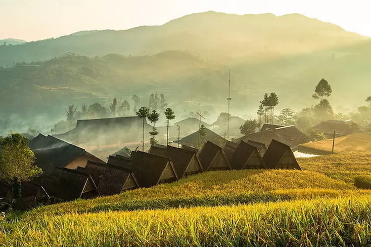 Sejarah Kasepuhan Ciptagelar Dan Kaitannya Dengan Prabu Siliwangi ...