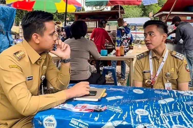 Wali Kota Solo Gibran Rakabuming Raka dan Bupati Kendal Dico M Ganinduto.  (dok Gibran )