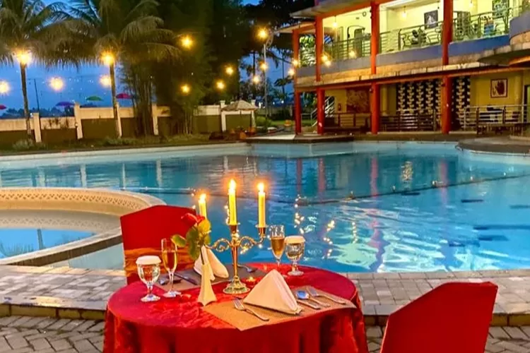  Potret suasana dinner di Sutan Raja Hotel &amp; Convention Centre (dok.Sutan Raja Hotel &amp; Convention Centre)