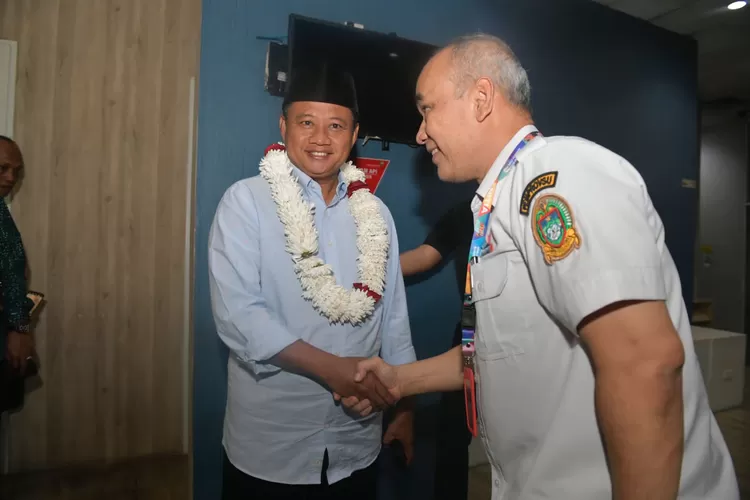Wakil Gubernur Jawa Barat, Uu Ruzhanul Ulum saat hadir dalam acara gala dinner HPN Tahun 2023 di Rumah Dinas Gubernur Sumatera Utara, Rabu 8 Februari 2023 malam,. (ayopontianak.com/dok. ist)