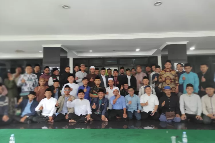 Pengurus Dewan Pimpinan Daerah (DPD) Kabupaten Bogor mengadakan silaturahmi dan Rapat Koordinasi (Rakor) bersama Pengurus Dewan Pimpinan Kecamatan (DPK) Se Kabupaten Bogor. Sabtu (11/2). (Achmad Mubin)