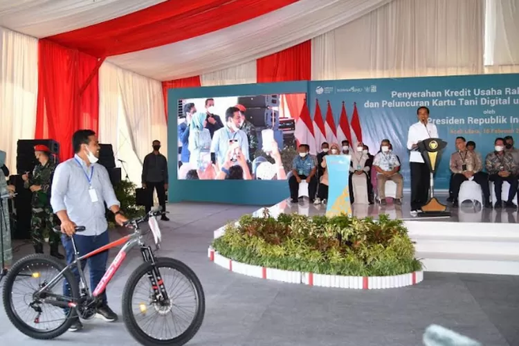 Jokowi beri KUR Senilai Rp3 Triliun di Aceh
