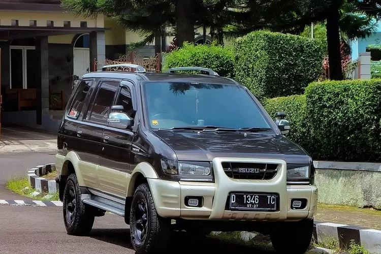 Tinggal Mobil Bekas Begini Sejarah Kejayaan Isuzu Panther Di Indonesia