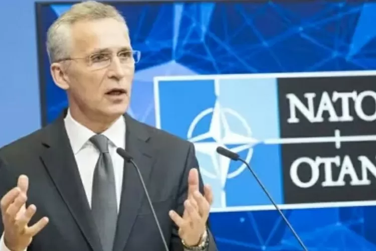 Sekjen NATO Jens Stoltenberg, meminta negara-negara anggota NATO segera memberi bantuan militer tambahan bagi Ukraina (dok. NATO)