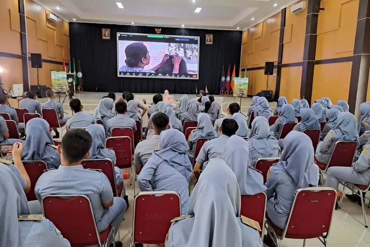 Kampus Polbangtan Bogor menggelar acara nonton bareng film dokumenter &ldquo;Pulang Rimba&rdquo; dalam rangkaian webinar Millenial Agriculture Forum (MAF) di kampus setempat, Sabtu&nbsp;(18/2/2023)