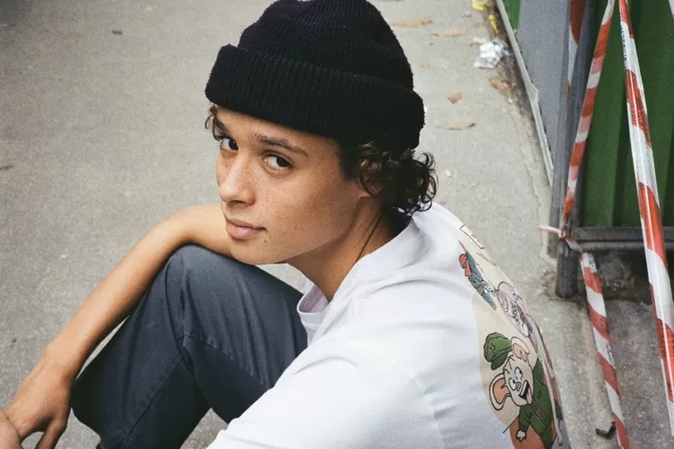 Ilustrasi cowok cuek suka dengan gebetannya (Pexels/Elena Rubtsova)