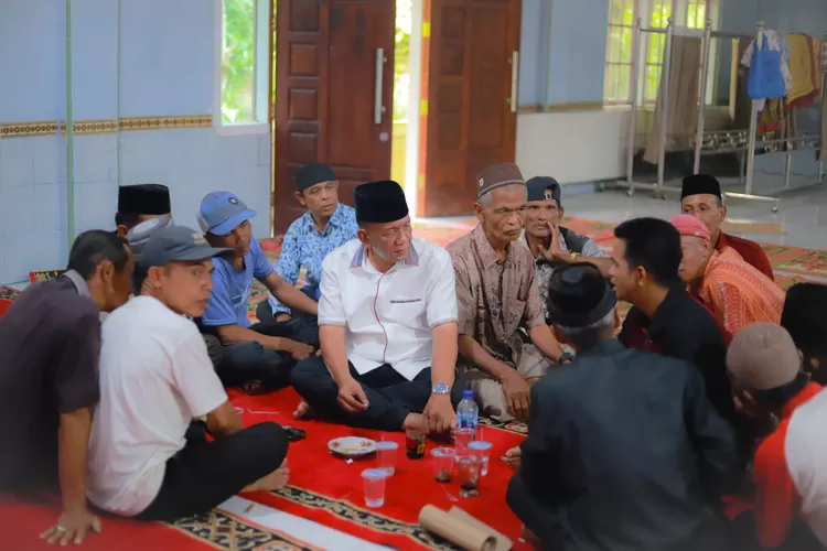 Bupati Rusma Pesisir Selatan Serap Aspirasi Masyarakat di Nagari (Kominfo Pesisir Selatan)