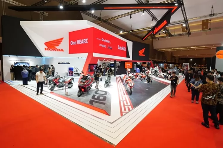 Honda Hadirkan CRF250L dan motor listrik EM1 e di IIMS 2023.