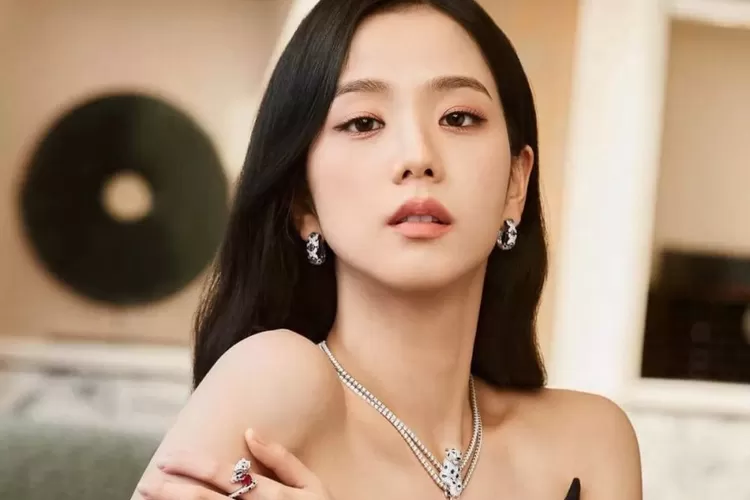 YG Entertainment umumkan album solo Jisoo sedang memasuki tahap syuting video musik.