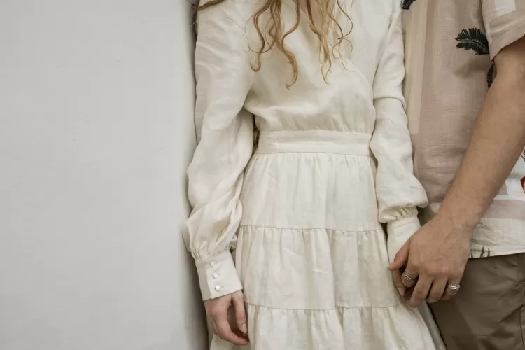 Ilustrasi salah satu cara wanita membuat pria kehilangan konsentrasi (Pexels/Ron Lach)