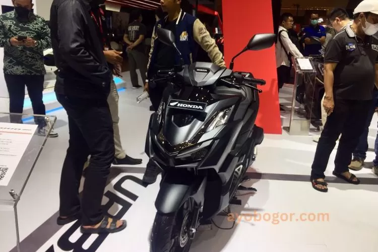 Terbaru! Honda Vario 160 Tampil dengan Stylish dan Modern di Acara IIMS 2023, Simak Harga dan Spesifikasinya (ayobogor.com/ Diajeng Gentalia Rifani)