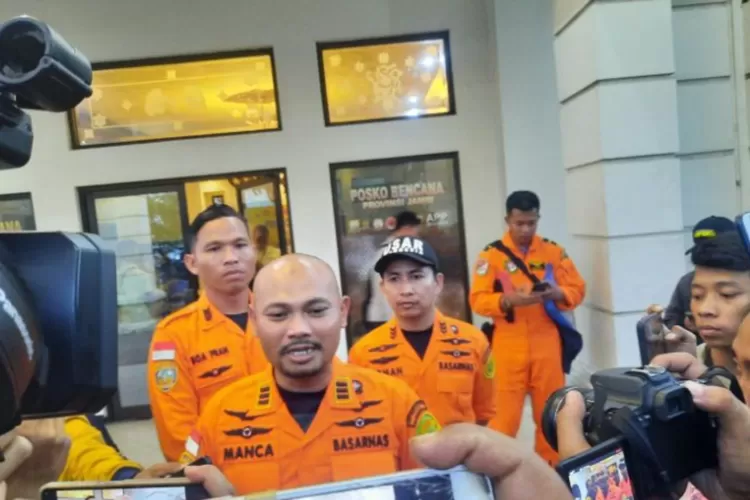 Tim Evakuasi kapolda Jambi. Foto/Instagram (Foto/Instagram)