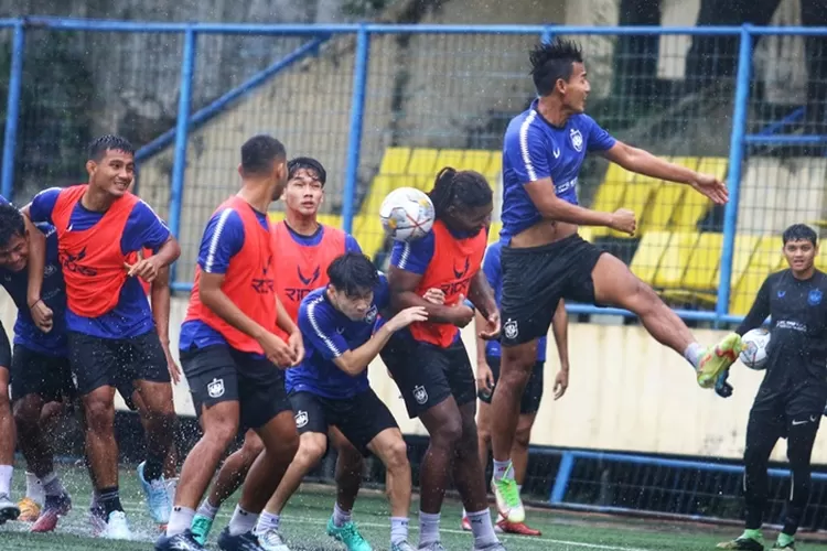 Penyerang Asing PSIS Semarang Carlos Fortes sudah mulai ikut latihan.  (Ayosemarang.com/ Audrian Firhannusa)