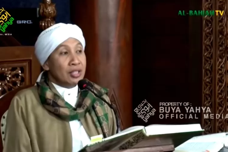 Buya Yahya jelaskan jumlah rakaat sholat tarawih yang sebenarnya (YouTube Al-Bahjah TV)