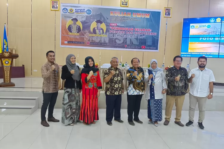 Program Studi Pendidikan Sejarah FKIP Universitas Sriwijaya (Unsri)&nbsp; menggelar&nbsp; Kuliah Umum dengan  tema Profesi dan Kompetensi Pendidikan Sejarah di Era Society 5.0. Kegiatan dipusatkan di Aula FKIP KM 5