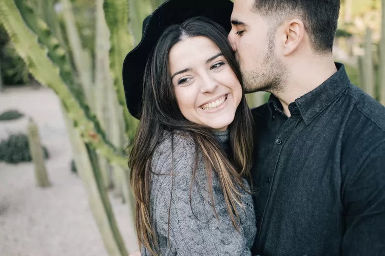 Ilustrasi tanda wanita merasa puas dalam hubungan (Pexels/Leeloo Thefirst)