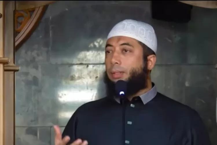 Ustadz Khalid Basalamah memaparkan ada 28 ciri orang yang harus segera mendapatkan ruqyah (YouTube Islam Terkini)