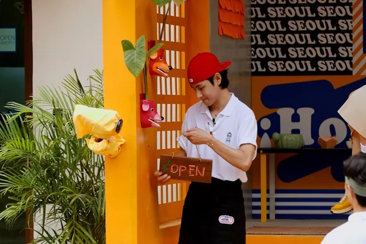 Sikap V BTS di Jinny's Kitchen tuai perhatian netizen (Instagram @PrimeVideoCA)