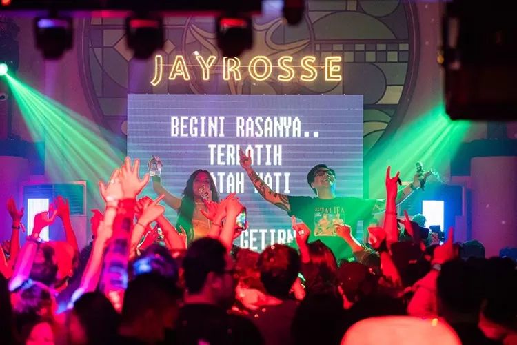 Dalam rangka perilisan botol baru parfum lokal Kota Bandung, Jayrosse menyuguhkan Jayrosse Hour Lust or Lost, A Romantic Night Event.  (ist)