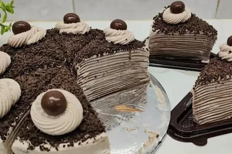 Ini Dia, Resep Mille Crepe yang lagi Viral! Bunda di Rumah Wajib Cobain Kue ini (Foto: YouTube @crcook6871)