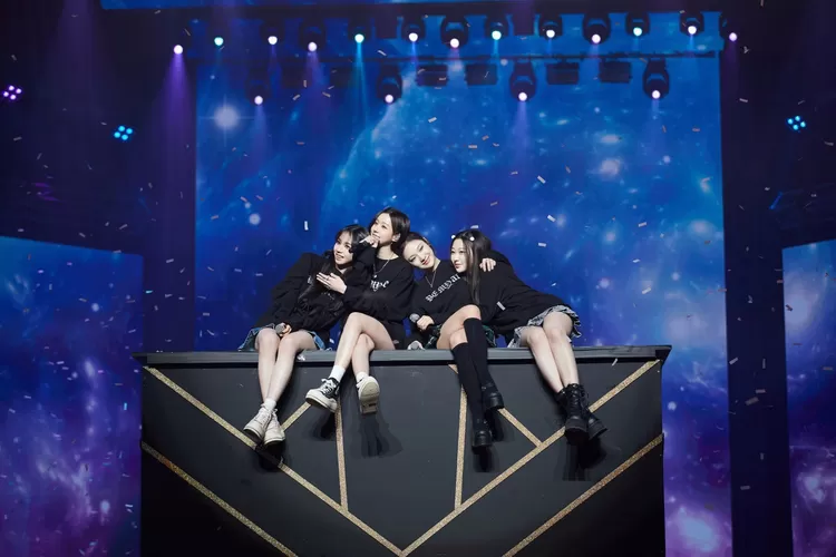 Konser pertama aespa 'SYNK : HYPER LINE' sukses digelar selaam dua hari (Twitter @SMTOWN_GLOBAL)