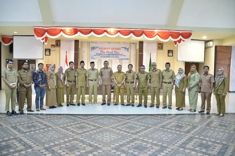 Studi Tiru Diskominfo-SP Kabupaten Enrekang di Kabupaten Luwu Utara, Senin (27/2/2023), di Aula La Galigo Kantor Bupati (Dok. Humas Kominfo)