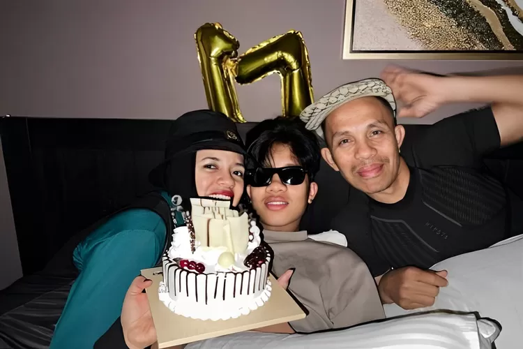 Fateh Halilintar berulang tahun ke 17. (Sumber: Instagram @genhalilintar)