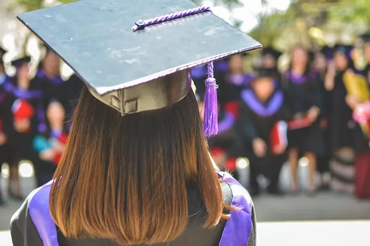 Informasi beasiswa luar negeri untuk S1 sampai S3 dengan biaya kuliah dan pesawat terjamin. (Unsplash.com/MD Duran)