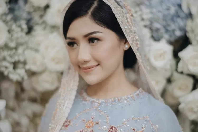 Erina Gudono membuka lowongan kerja untuk posisi personal assistant (Instagram @erinagudono)