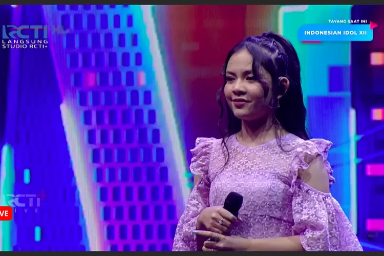 Lirik Lagu Malaikat-Novia-Indonesian idol Spektakuler Show 5 (tangkapan layar RCTI)