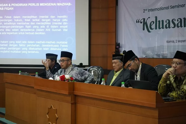 Mufti Negeri Perlis (nomor empat dari kanan) saat memberikan pemaparan dalam 2nd International Seminal on Regional Tajdid di UMY.  (Foto: Dok.Panitia)