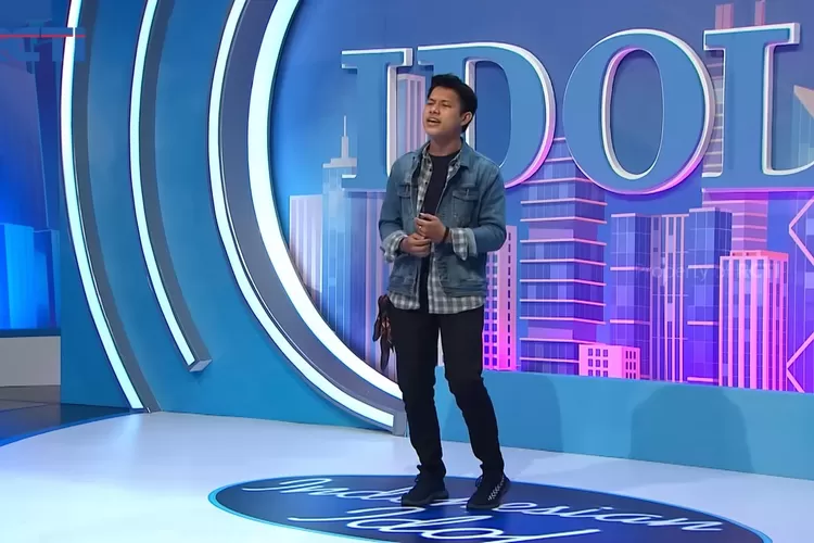 Lirik Lagu Seperti Yang Kau Minta-Rony- Indonesian Idol Spektakuler Show  Indonesian Idol Spektakuler Show 5(tangkapan layar RCTI)
