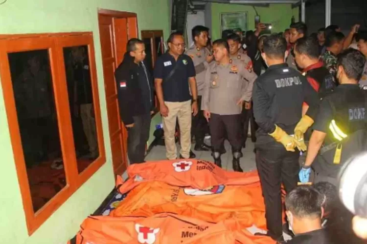  Cerita pilu dibalik penemuan jenazah korban kebakaran Depo Pertamina Plumpang yang berhasil di Identifikasi Tim DVI Polri/ Polri.go.id (JAKARTA INSIDER )