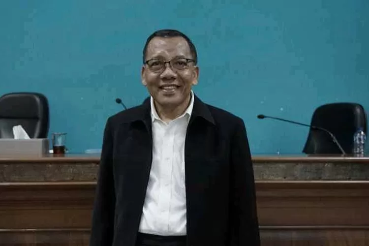 Guru Besar UNS, Prof Albertus Sentot Sujarwanto (Endang Kusumastuti)