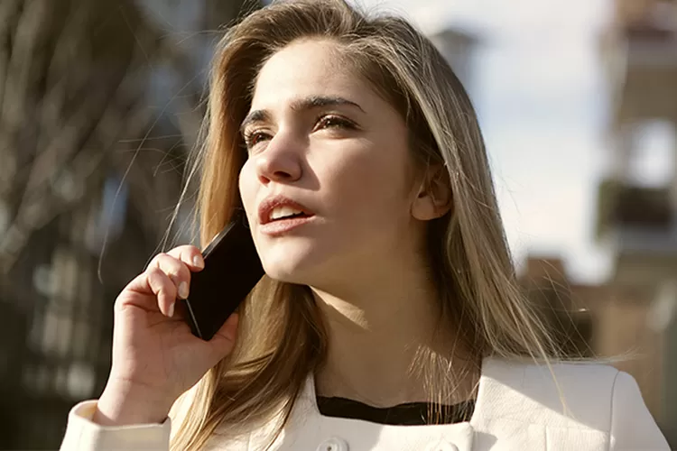 Illustrasi gambar hubungan dengan mantan mungkin telah berakhir, tapi kenangan indahnya tetap melekat dalam pikiran. (pexels.com/@andrea-piacquadio-879143)