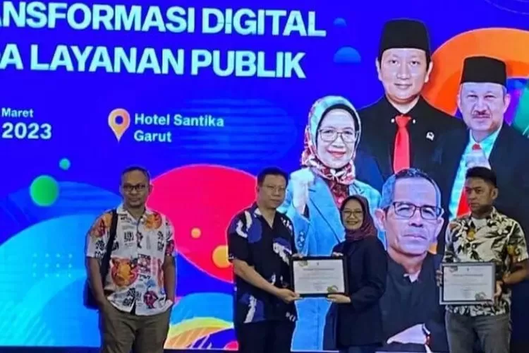 Diskominfo Kota Depok Sabet Penghargaan Juara 2 Lomba Konten Video aplikasi sapawarga 