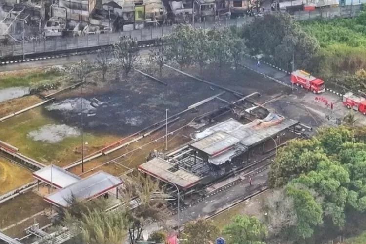 Kebakaran Depo Pertamina Plumpang, Jakarta.(instagram.com/pakindro)