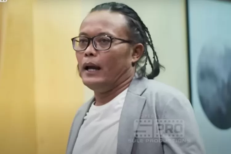 Sule sudah bertemu keluarga Mahalini. Sinyal pernikahan Rizky Febrian kian dekat? (Tangkap layar kanal Youtube Sule Productions)