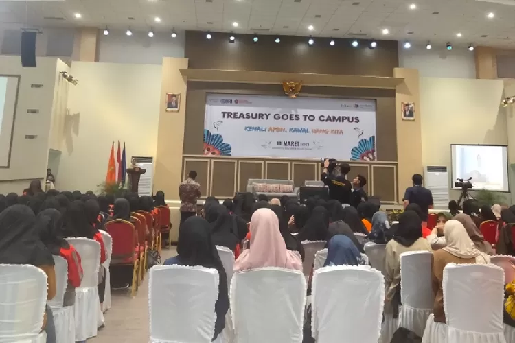 Kanwil DJPb (Kantor Wilayah Direktorat Jenderal Perbendaharaan) Sumbar menggelar Treasury Goes To Campus di Politeknik Negeri Padang (PNP). (Milna/Harianhaluan.com)